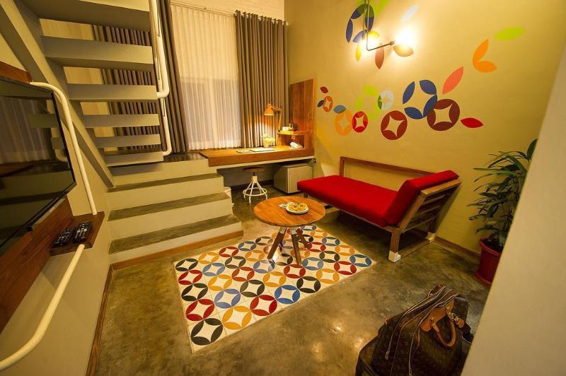 Lokal Hotel & Restaurant Kejayan Luaran gambar