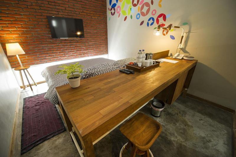 Lokal Hotel & Restaurant Kejayan Luaran gambar