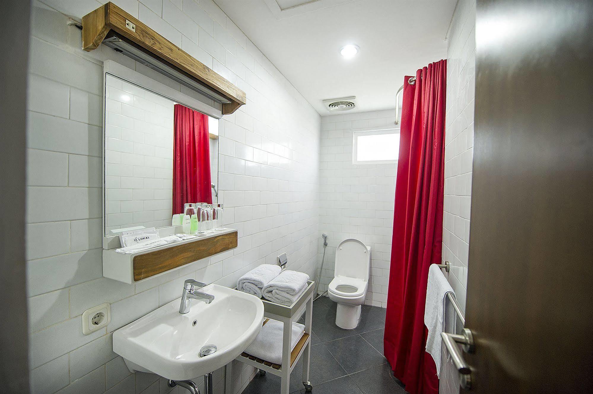 Lokal Hotel & Restaurant Kejayan Luaran gambar
