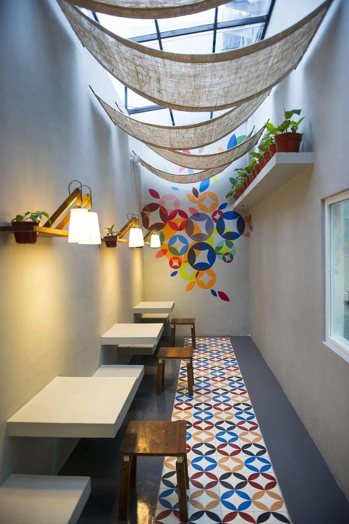 Lokal Hotel & Restaurant Kejayan Luaran gambar
