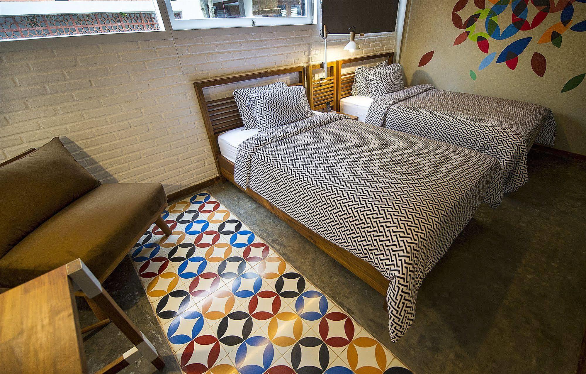 Lokal Hotel & Restaurant Kejayan Luaran gambar