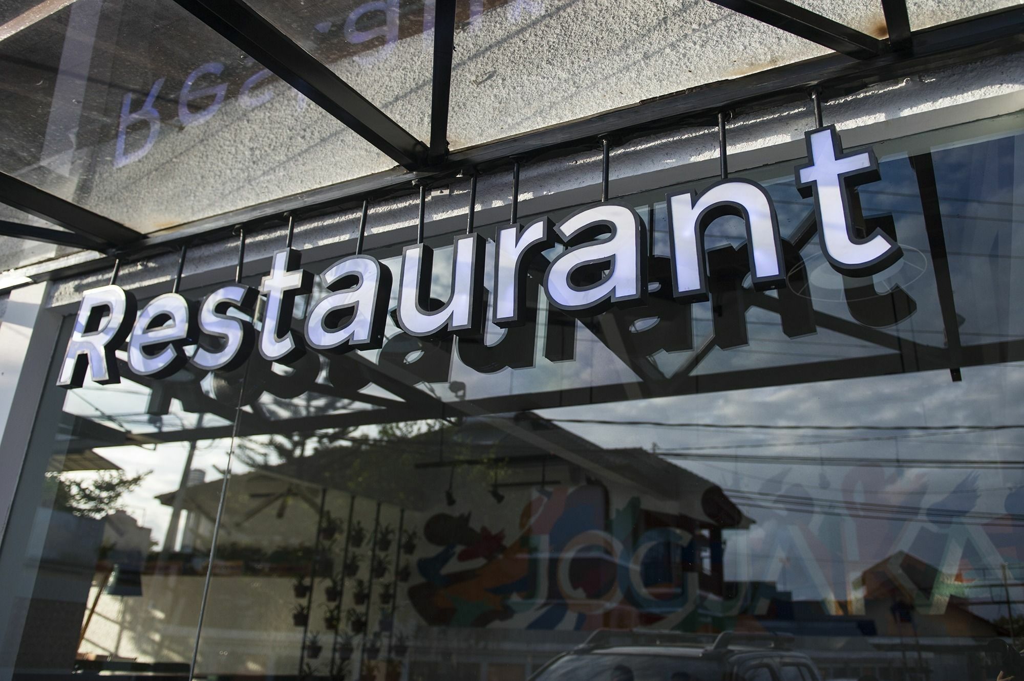 Lokal Hotel & Restaurant Kejayan Luaran gambar
